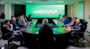 Caiado reforça parceria entre Goiás e Índia em encontro com o novo embaixador do país asiático